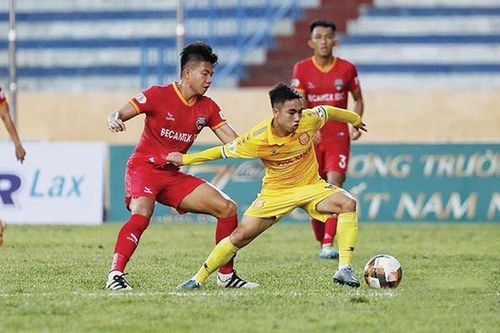 Bất phân thắng bại nhưng hai nửa buồn vui