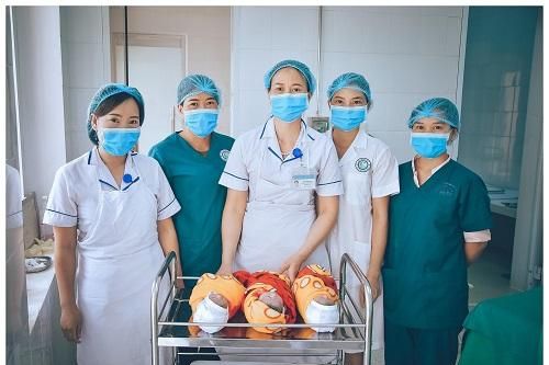Lần đầu tiên Trung tâm Y tế Mù Cang Chải mổ đẻ thành công ca sinh 3