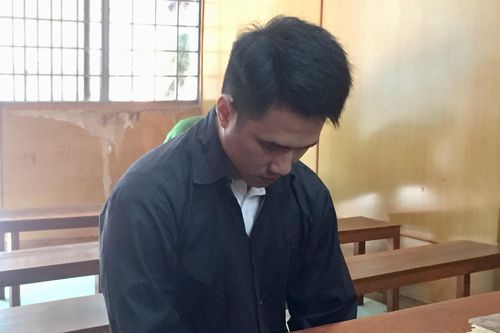 Lời hối hận muộn màng của kẻ ngáo đá sát hại mẹ và 2 người thân