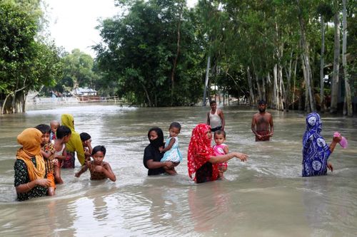 Sau siêu bão, Bangladesh đối mặt khủng hoảng nhân đạo vì lũ lụt kỷ lục