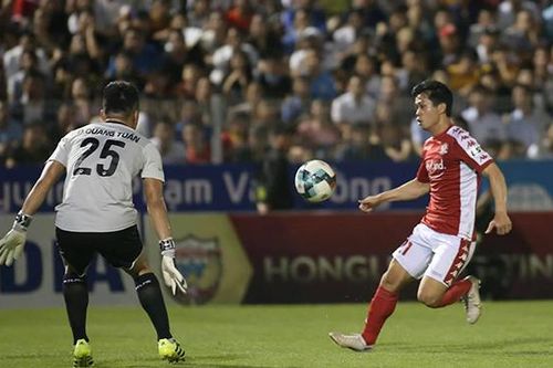 Công Phượng vẫn còn 'non và xanh' trước Hà Nội FC