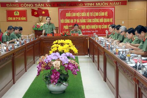Tăng cường trao đổi thông tin giữa CATP Đà Nẵng và Bộ Tư lệnh Cảnh vệ