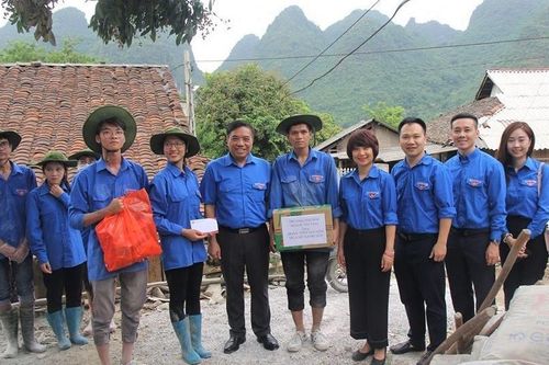 Chuyến đi 'xanh' của tuổi trẻ trường Đại học Ngoại thương