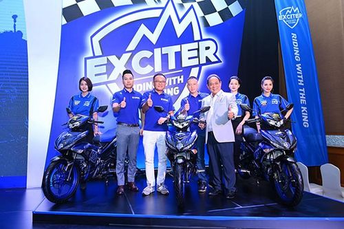 Kỷ lục 1000 xe Yamaha Exciter lăn bánh tại 'Riding with the King'