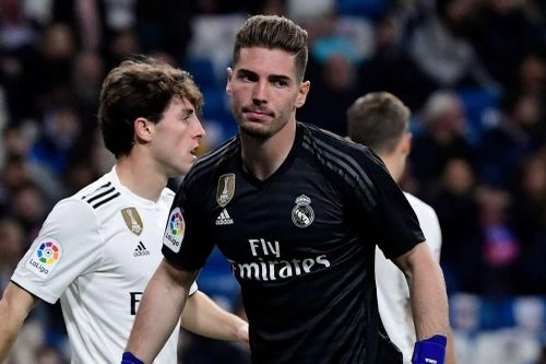 Bố nắm đại quyền, con trai Zidane vẫn bật bãi khỏi Real