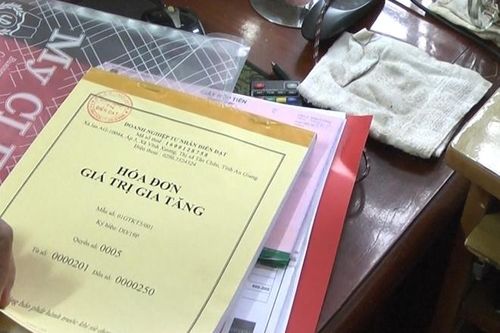 Bắt giam 2 đối tượng lập nhiều 'công ty ma' mua bán hóa đơn GTGT