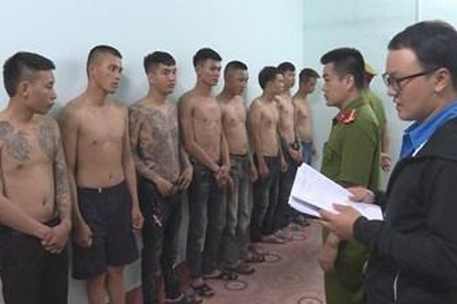 Bắt nhóm đối tượng cho nhiều người vay hàng tỉ đồng, lãi xuất 480%/năm