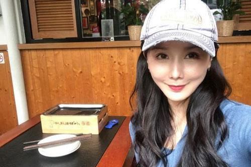 Mỹ nhân cổ trang già nua, gương mặt méo mó vì thẩm mỹ quá đà