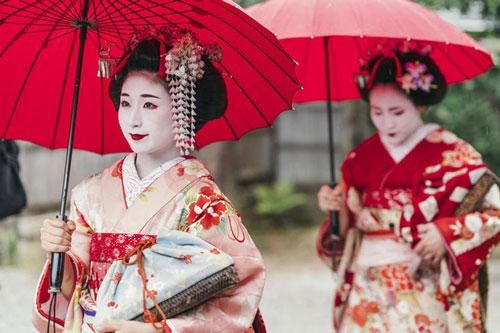 Khi không tiếp khách, geisha làm gì