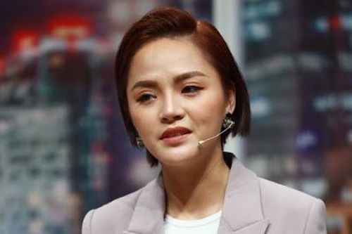 Thu Quỳnh tiết lộ từng khủng hoảng tới mức muốn kết thúc cuộc sống, không muốn làm mẹ đơn thân cả đời