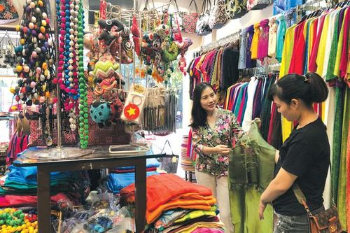 Phát triển sản phẩm làng nghề phục vụ du lịch: Đổi mới, đón đầu cơ hội