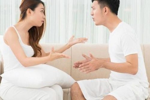 Vợ chồng lục đục chỉ vì chồng đòi bán của hồi môn khi giá vàng tăng cao