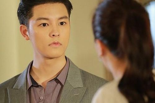 Khi cả gia đình tôi đang chán vì vợ 'vừa xấu vừa không biết đẻ' thì cô ấy bỗng mang về một tờ giấy khiến tôi tái mét mặt còn bố mẹ cuống quýt giữ chân con dâu