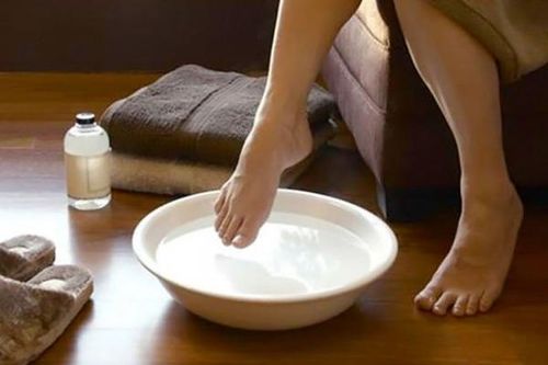 'Nước ăn chân', dùng thuốc gì?