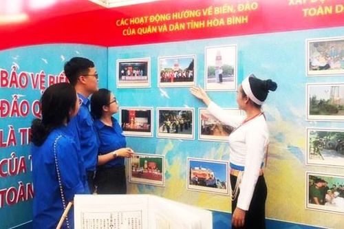 Hòa Bình: Ủng hộ gần 2,5 tỷ đồng cho quân, dân huyện đảo Trường Sa