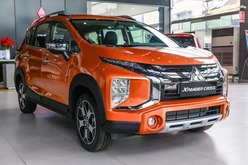 Sedan, MPV nâng gầm có thay thế được SUV thực thụ?