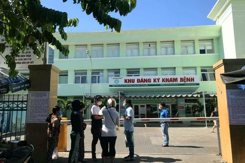 Cách ly toàn bộ nhân viên y tế Bệnh viện Đà Nẵng