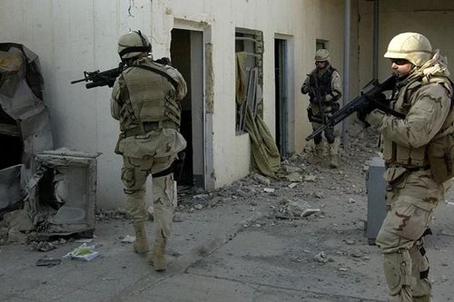 Liên quân do Mỹ cầm đầu trao quyền kiểm soát căn cứ quân sự thứ 7 cho Iraq