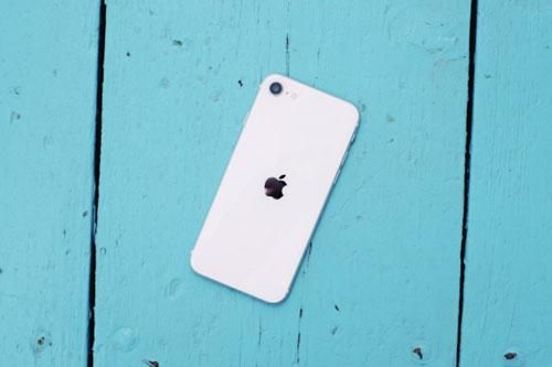 Apple chuẩn bị có thêm một mẫu iPhone siêu rẻ, giá chỉ bằng một nửa iPhone SE 2020