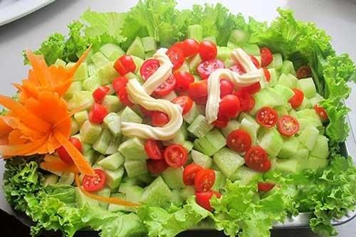 5 sai lầm khi ăn cà chua dễ ảnh hưởng tới sức khỏe, chớ dại đụng đũa mà rước họa