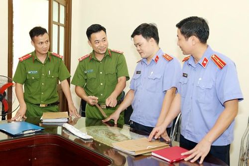 Thực hành quyền công tố và kiểm sát hoạt động tư pháp