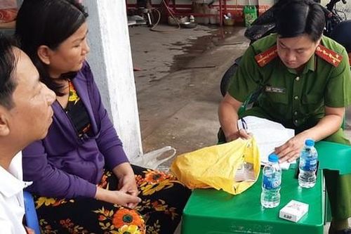 Nghi do bị thôi miên, nhiều nạn nhân bỏ hàng chục triệu mua thảo dược của nhóm bán hàng rong bí ẩn