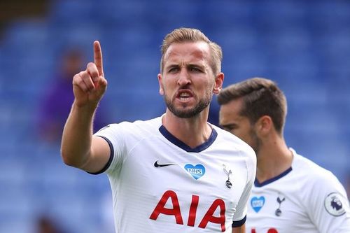 Mourinho ăn mừng khi cùng Tottenham dự Europa League