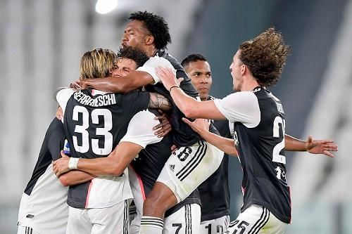 Juventus vô địch Serie A lần thứ 9 liên tiếp
