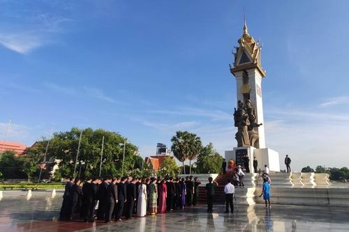 Hoạt động kỷ niệm Ngày Thương binh - Liệt sĩ tại Campuchia