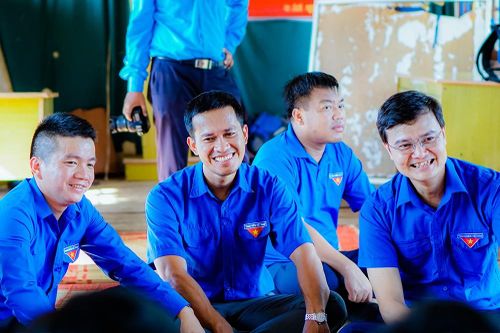 Sinh viên tham gia 'Mùa Hè Xanh' thể hiện tính trách nhiệm vì cộng đồng