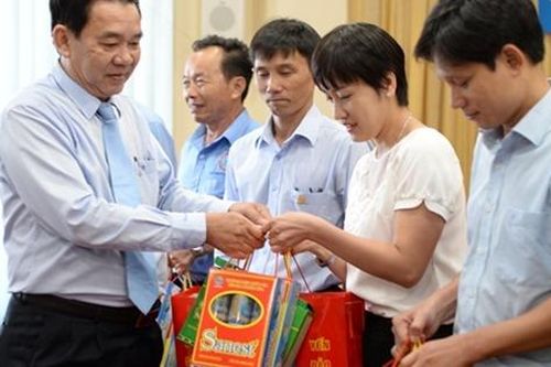 Công ty Yến sào Khánh Hòa trao tặng 420 suất quà, nhân ngày thương binh liệt sĩ