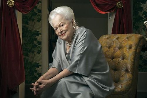 Olivia de Havilland - nữ diễn viên cuối cùng của 'Cuốn Theo Chiều Gió' qua đời ở tuổi 104