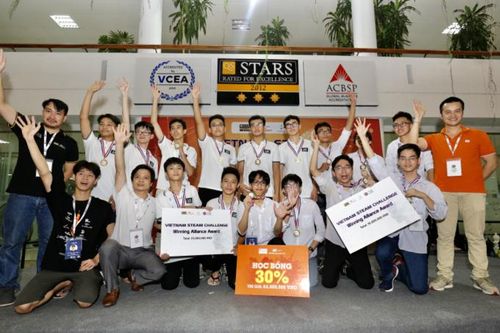Ngôi vị 'quán quân' cuộc thi robotics Vietnam STEAM Challenge 2020
