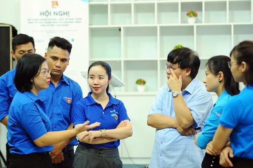 Nâng cao kiến thức 'mỗi xã một sản phẩm' cho thanh niên
