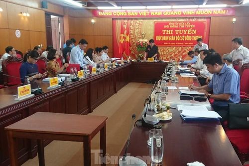 Hai ứng viên thi tuyển chức danh giám đốc Sở Công thương Đắk Lắk
