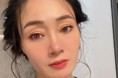 Quách Thu Phương đăng ảnh khoe nhan sắc xinh đẹp rạng rỡ