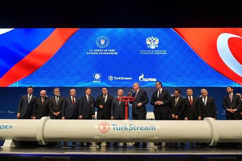 Khí của Gazprom qua Ukraine phụ thuộc TurkStream và Blue Stream