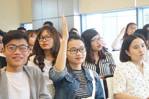 Học bổng đào tạo công nghệ mới cho sinh viên xuất sắc ngành ICT