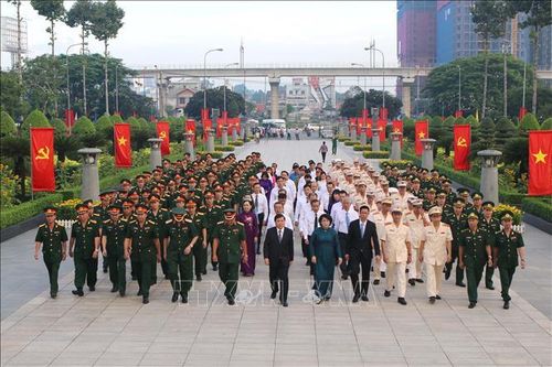 Nhiều hoạt động tri ân gia đình chính sách, người có công