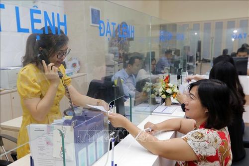 VN-Index tiếp tục 'lao dốc' do áp lực bán tháo