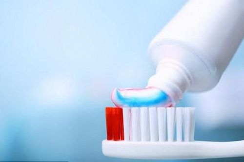 6 công dụng bất ngờ của kem đánh răng, cái số 3 khiến chị em vô cùng thích thú