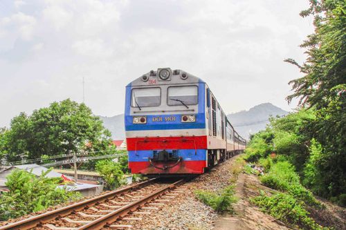Ngành đường sắt miễn phí đổi, trả vé đi tàu