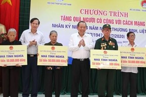 Lãnh đạo Đảng, Nhà nước tri ân người có công với cách mạng