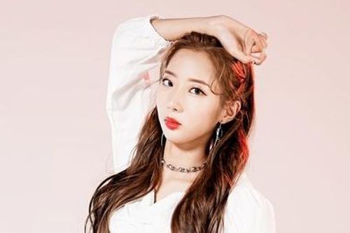 Tân binh Kpop ngừng ra mắt vì bê bối bắt nạt đồng nghiệp