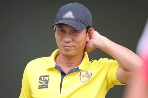 Trợ lý HLV đến bệnh viện ở Đà Nẵng, đội Quảng Nam phải cách ly