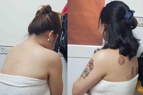 Tiếp viên tiệm massage ở TP.HCM 'tắm tiên' cùng khách