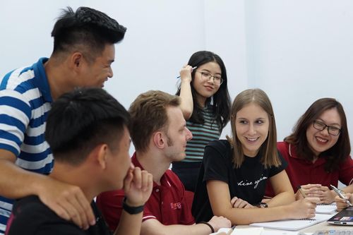 Đại học Kinh tế TP.HCM tuyển sinh du học bán phần, chuyển tiếp 2021