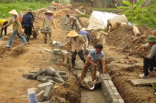 Phú Xuyên dốc sức về đích