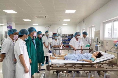 Phối hợp cứu chữa bệnh nhân nguy kịch trong tai nạn tại Quảng Bình