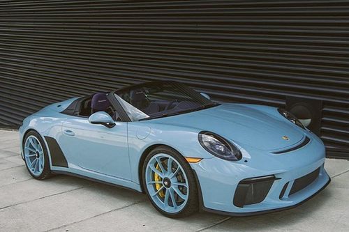 Siêu xe Porsche 911 Speedster 'hàng hiếm' phối màu lạ mắt